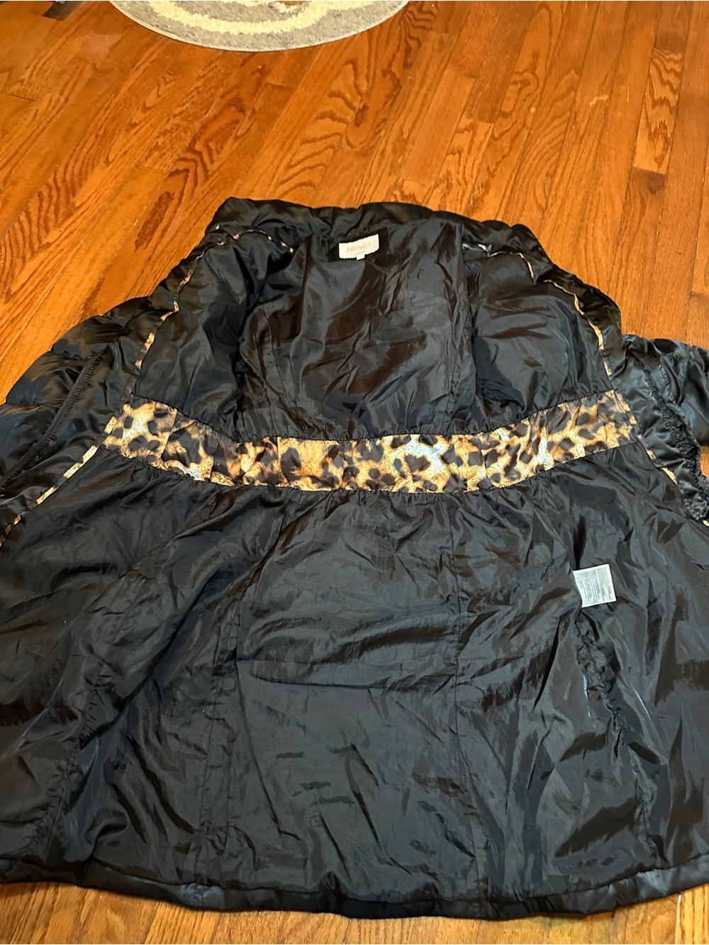 Laundry By Shelli Segal Shiny Black Quilted Puffer with Faux Fur Trim - Picture 8 of 9